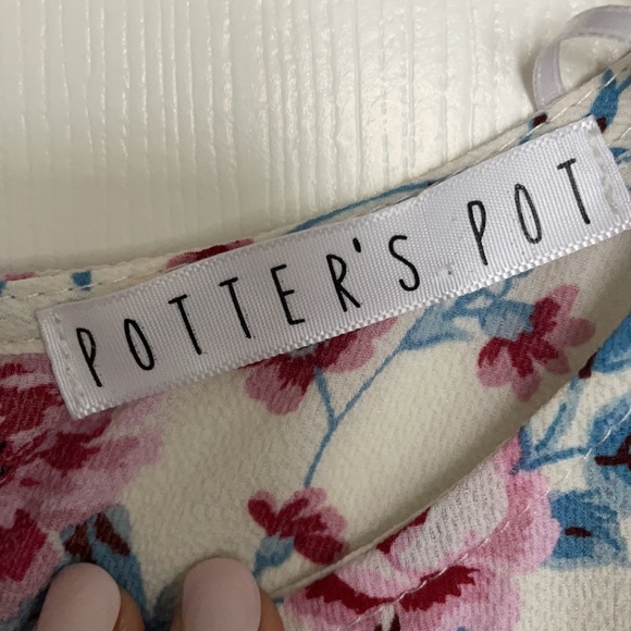 Floral blouse - Picture 2 of 4